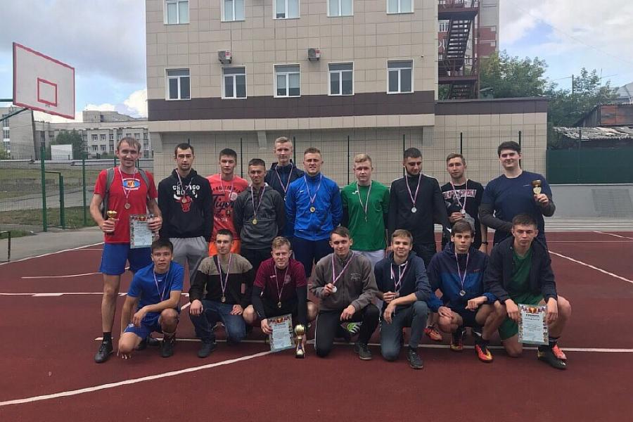 Студенты Московского филиала РАНХиГС выиграли межвузовский Фестиваль мини-футбола