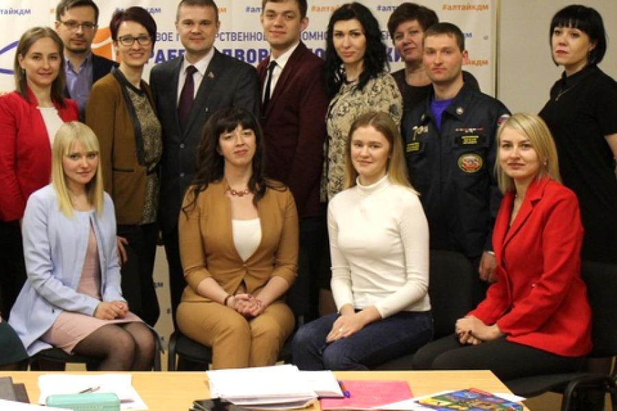 Преподаватель и студенты Московского филиала РАНХиГС вошли в состав Общественного совета при управлении молодёжной политики