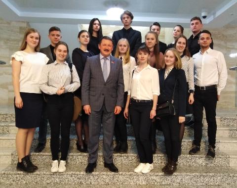 Студенты Московского филиала Президентской академии посетили АКЗС
