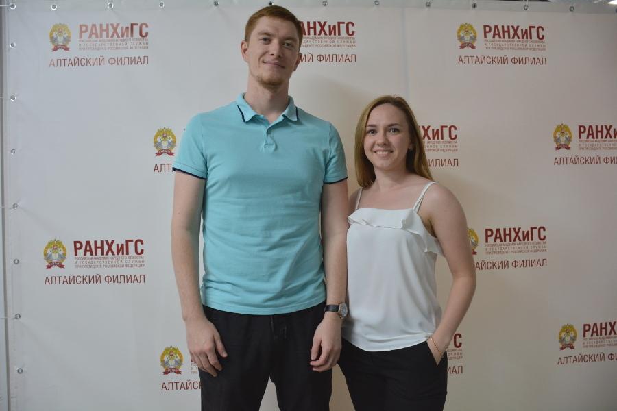 Два выпускника Московского филиала РАНХиГС получат красные дипломы в Москве