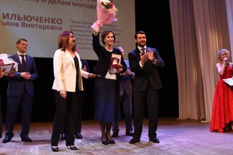 Выпускники Московского филиала РАНХиГС, депутаты Московского краевого Законодательного собрания, поощрены наградами