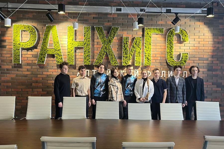 Профориентация школьников продолжается