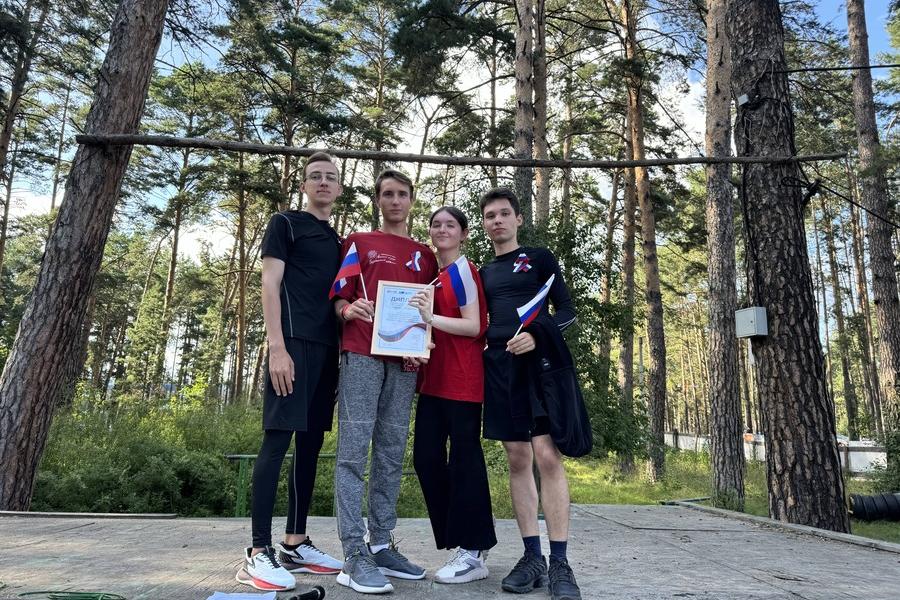 Забег «Под флагом едины»: спортивно, массово, патриотично!