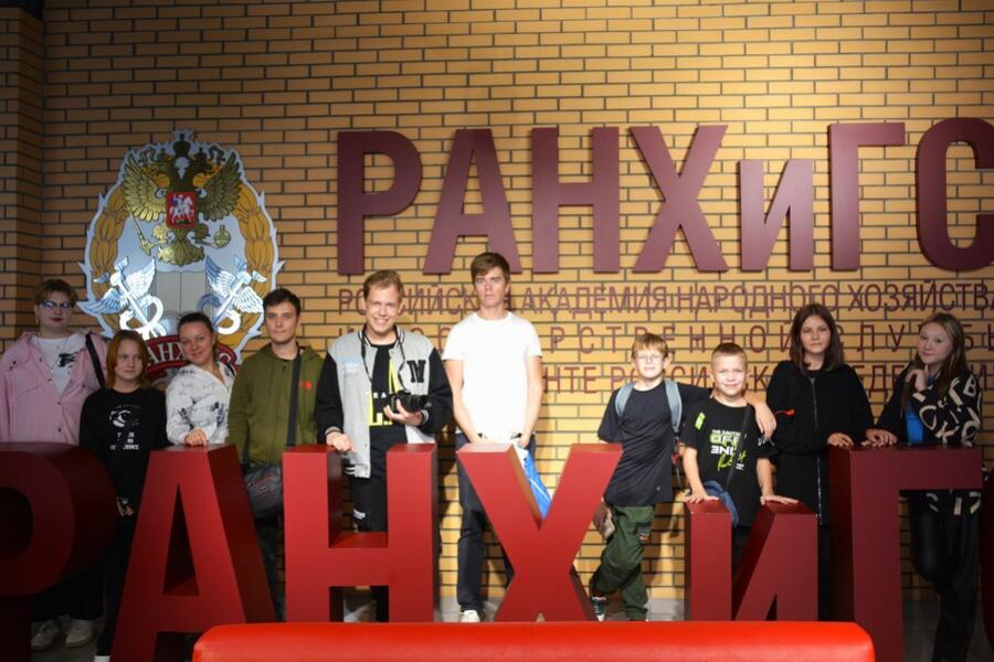 Участники «Экскурсионного флешмоба» примерили на себя роли экспертов-криминалистов и ведущих новостей