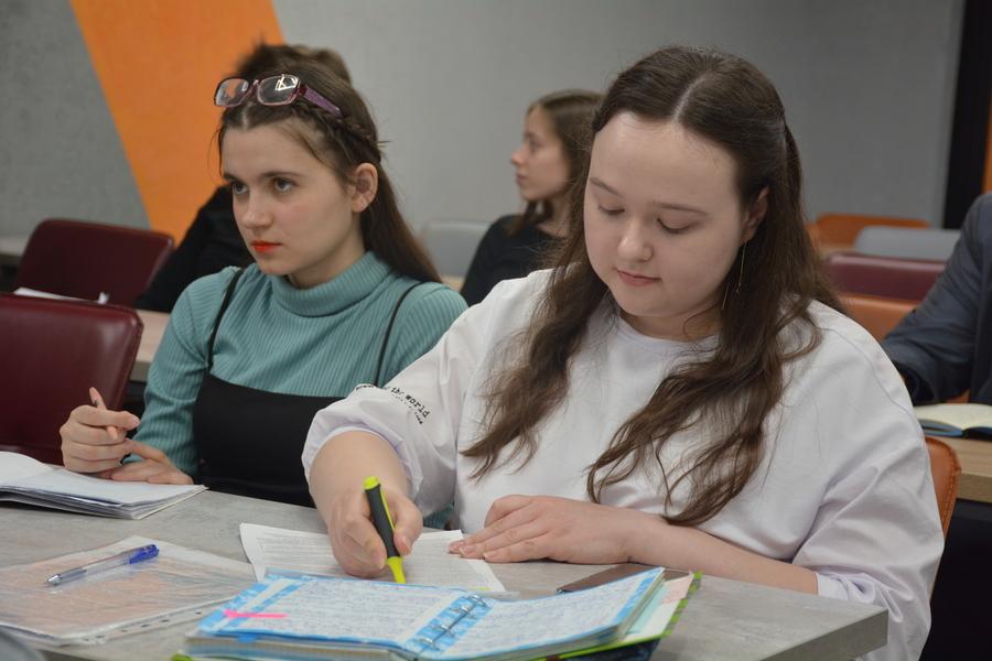 Приглашаем принять участие в конкурсе исследовательских эссе «Семейные ценности»