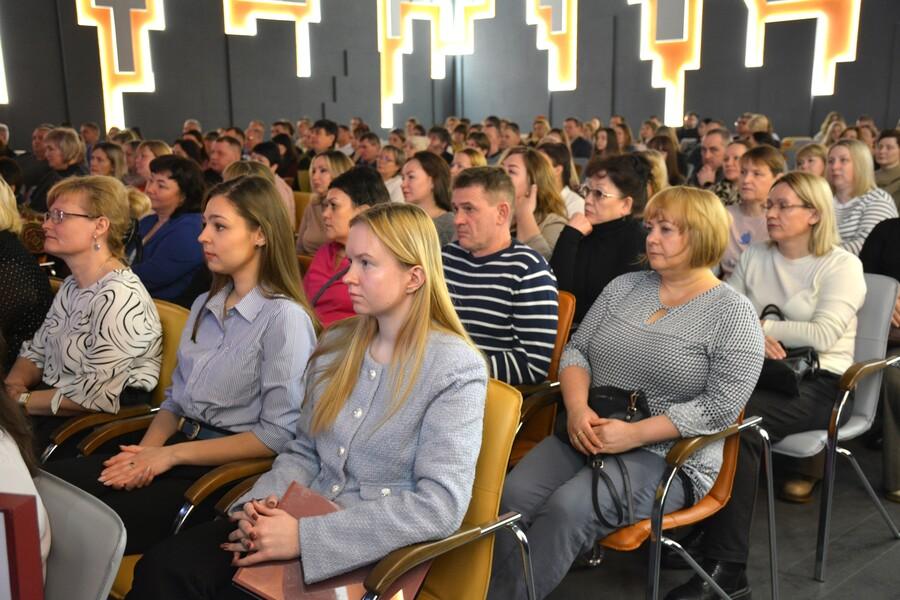 Важные вопросы: родительская встреча с администрацией Академии