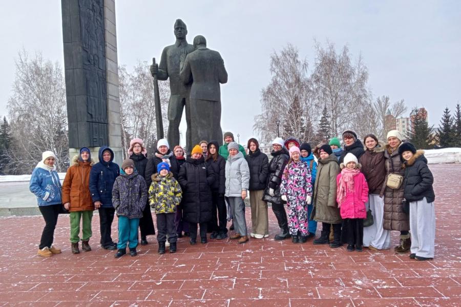 Преподаватель Академии провела экскурсию, посвященную вкладу Барнаула в Великую Победу
