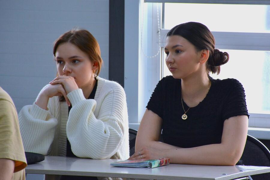 Телемост «Профилактика терроризма: искусство жить в мире» с участием генерал-лейтенанта Андрея Пржездомского